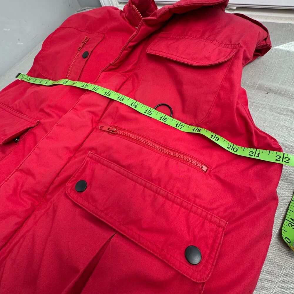 The Company Store Red Down Puffer Vest Medium Zip Snap Nylon Lined - Picture 4 of 10